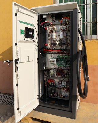 Oteller Daireler 3 Fazlı Ev Şarj cihazı Çift Akıllı DC Hızlı Elektrikli Araba 150-1000V
