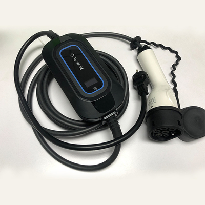 3.5KW Type 2 EV Plug IP67 Alışveriş Merkezi Otoparkında Tesla Model 3 için Onboard Şarj Aracı