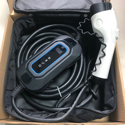 3.5KW Type 2 EV Plug IP67 Alışveriş Merkezi Otoparkında Tesla Model 3 için Onboard Şarj Aracı