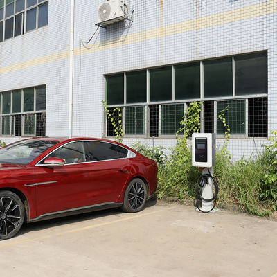 Hızlı şarj 20kW 30kW 40kW DC EV şarj cihazı GB/T Çift silahlı EV şarj istasyonu