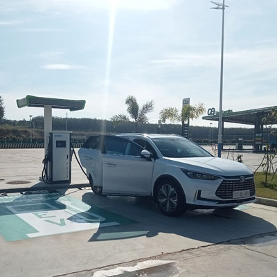 KIWI Ticari EV Şarj Projesi Berlin Münih DC Şarj İstasyonu E Araba 60kW 120kW 150kW Şarj İstasyonları Almanya EV Şarj İstasyonu