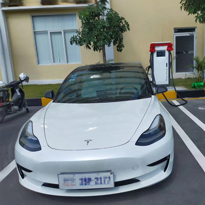 KIWI Ticari EV Şarj Projesi Berlin Münih DC Şarj İstasyonu E Araba 60kW 120kW 150kW Şarj İstasyonları Almanya EV Şarj İstasyonu
